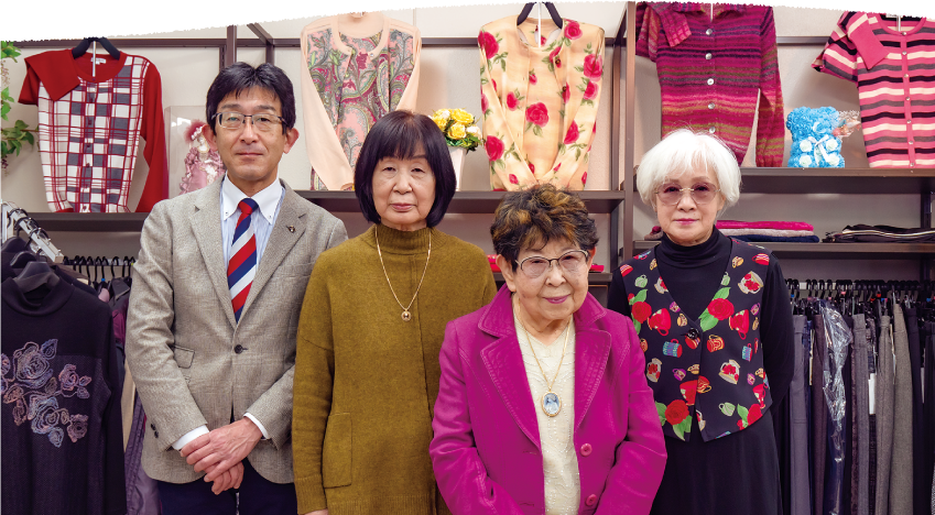 スタッフ集合写真